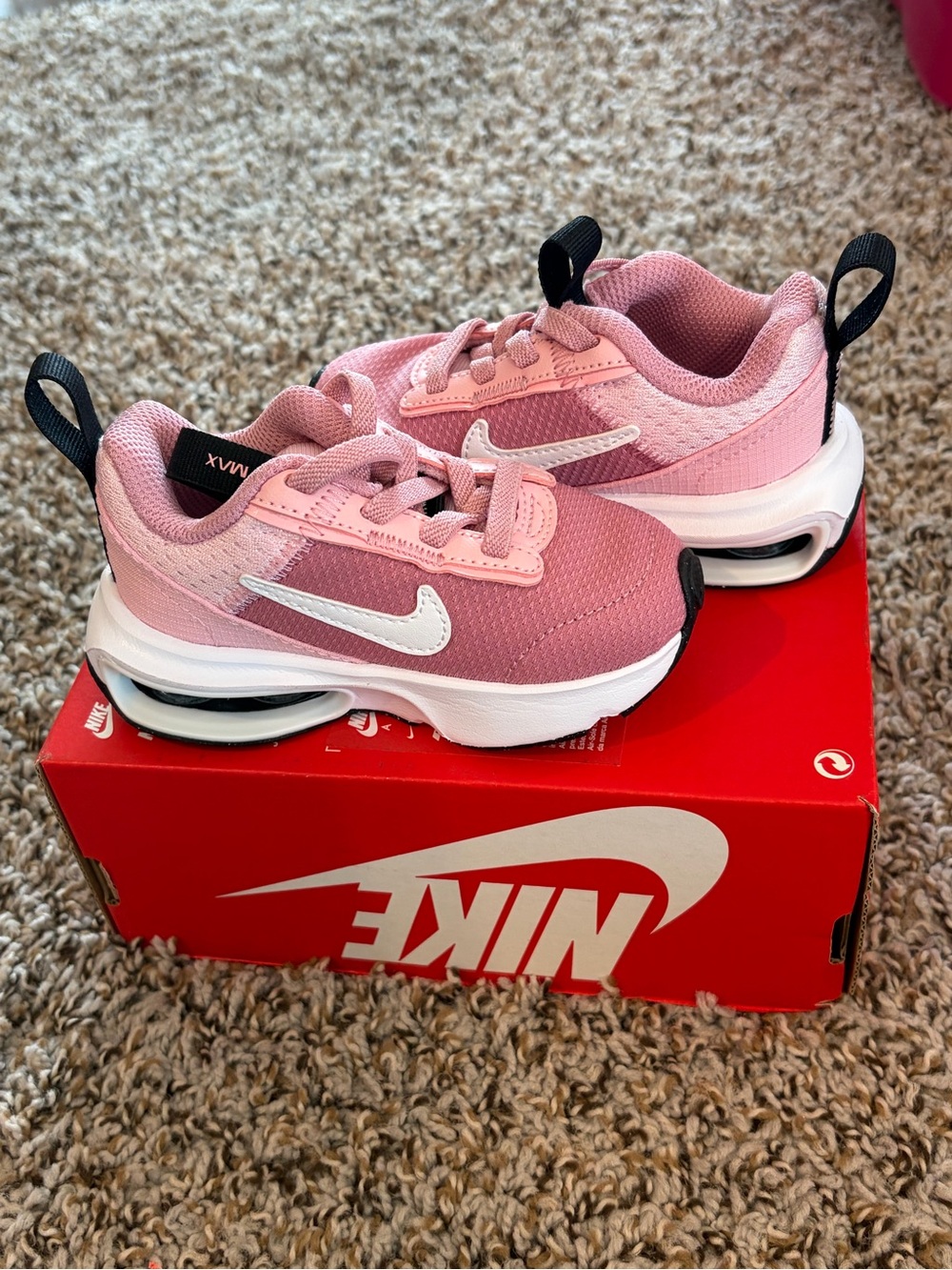 Nike Air Max INTRLK Lite (TD) Toddler Sneakers Pink/White 5C Box Missing Lid